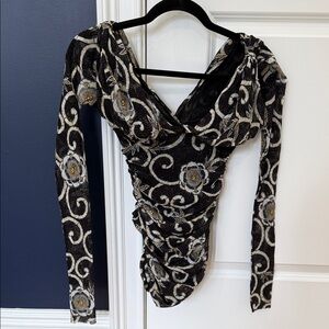 Chic Black and White Patterned Women's Blouse